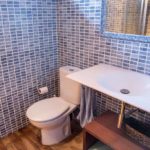 Casa rural Curavacas baño-compressed