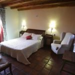 Hotel Los Rastrojos dormitorio, casas rurales para viajar con niños en Burgos