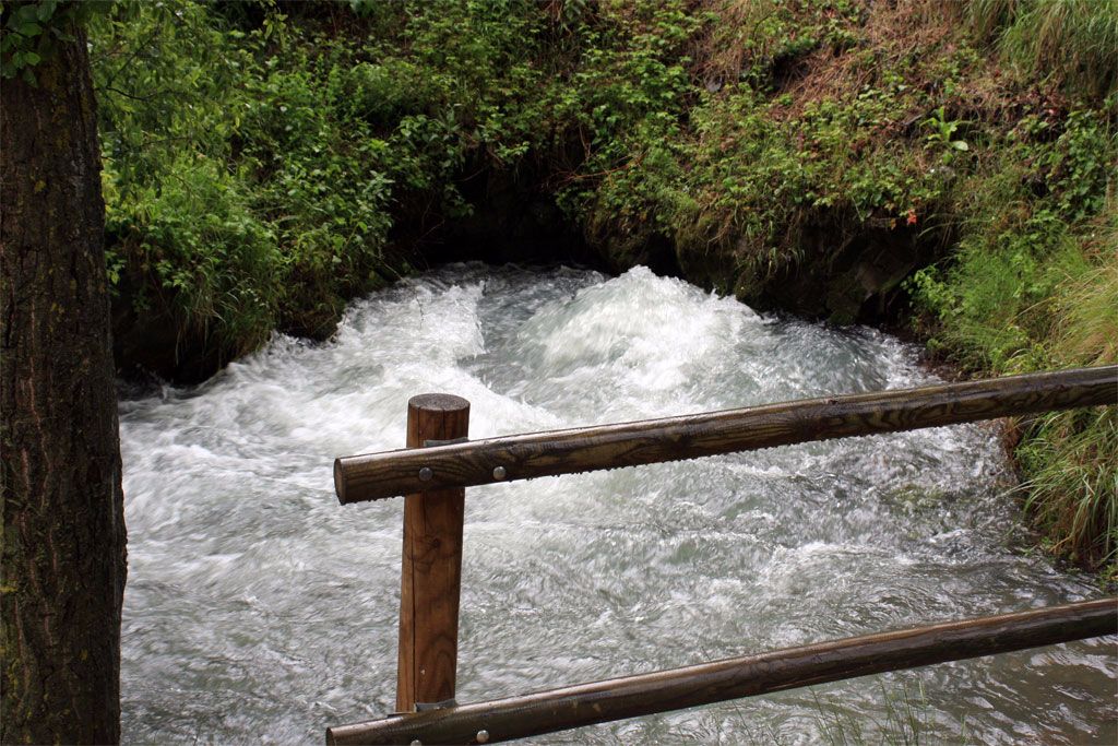 Río Queiles Vozmediano en la provincia de Soria turismo en castilla y león