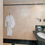 Melia Recoletos baño