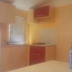 Camping Cubillas interior cocina