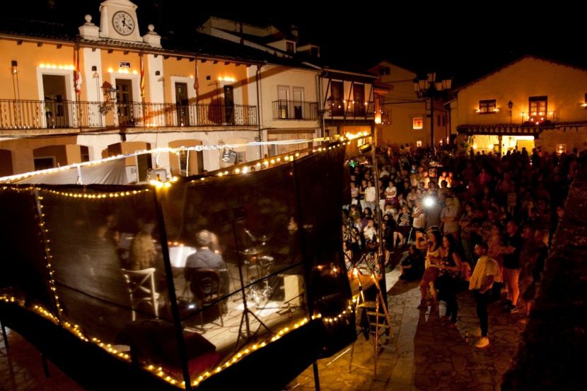 Noche de Agua y Fuego en Fuentidueña, planes en Castilla y León